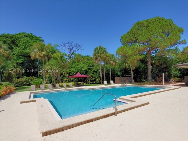 Building Photo - 7523 Greenlake Dr