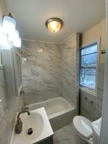 Building Photo - 450 Poplar St