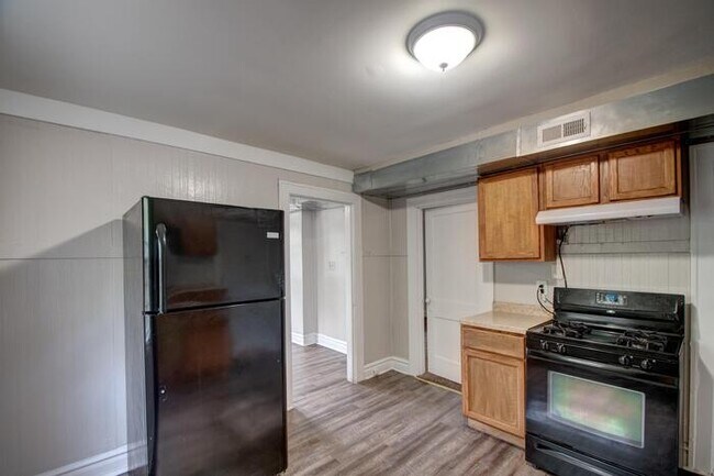 Building Photo - 1147 Harrison Blvd