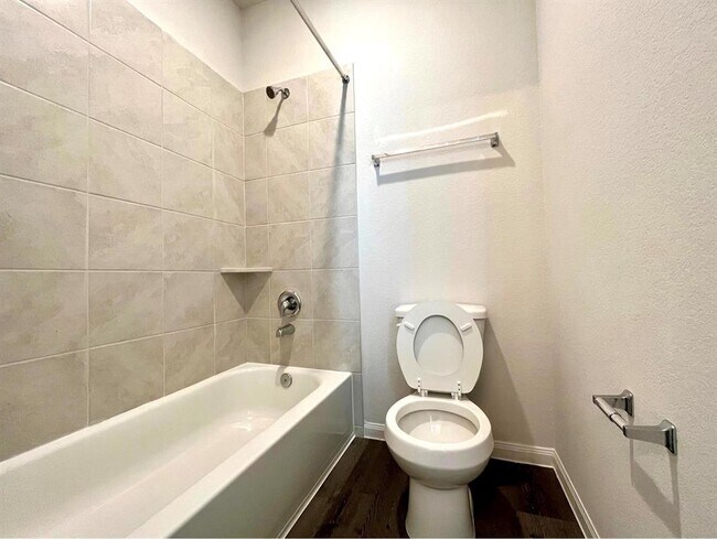 Building Photo - 4814 Blue Jacaranda Wy