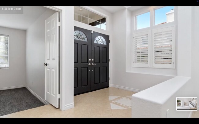 Building Photo - Incredible Rancho Del Oro Home!