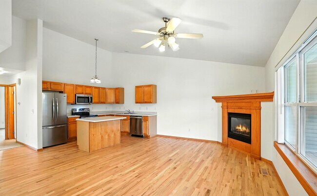Building Photo - 20 Redtail Bend