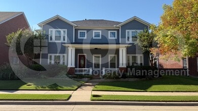 Building Photo - 1732 E Branch Hollow Dr