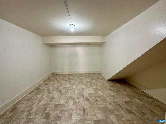 Building Photo - 2278 Hansens Mountain Rd