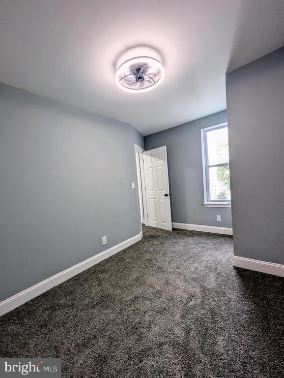 Building Photo - 1539 S Stillman St