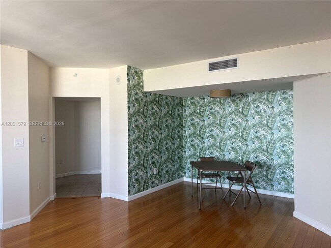 Building Photo - 1330 West Ave