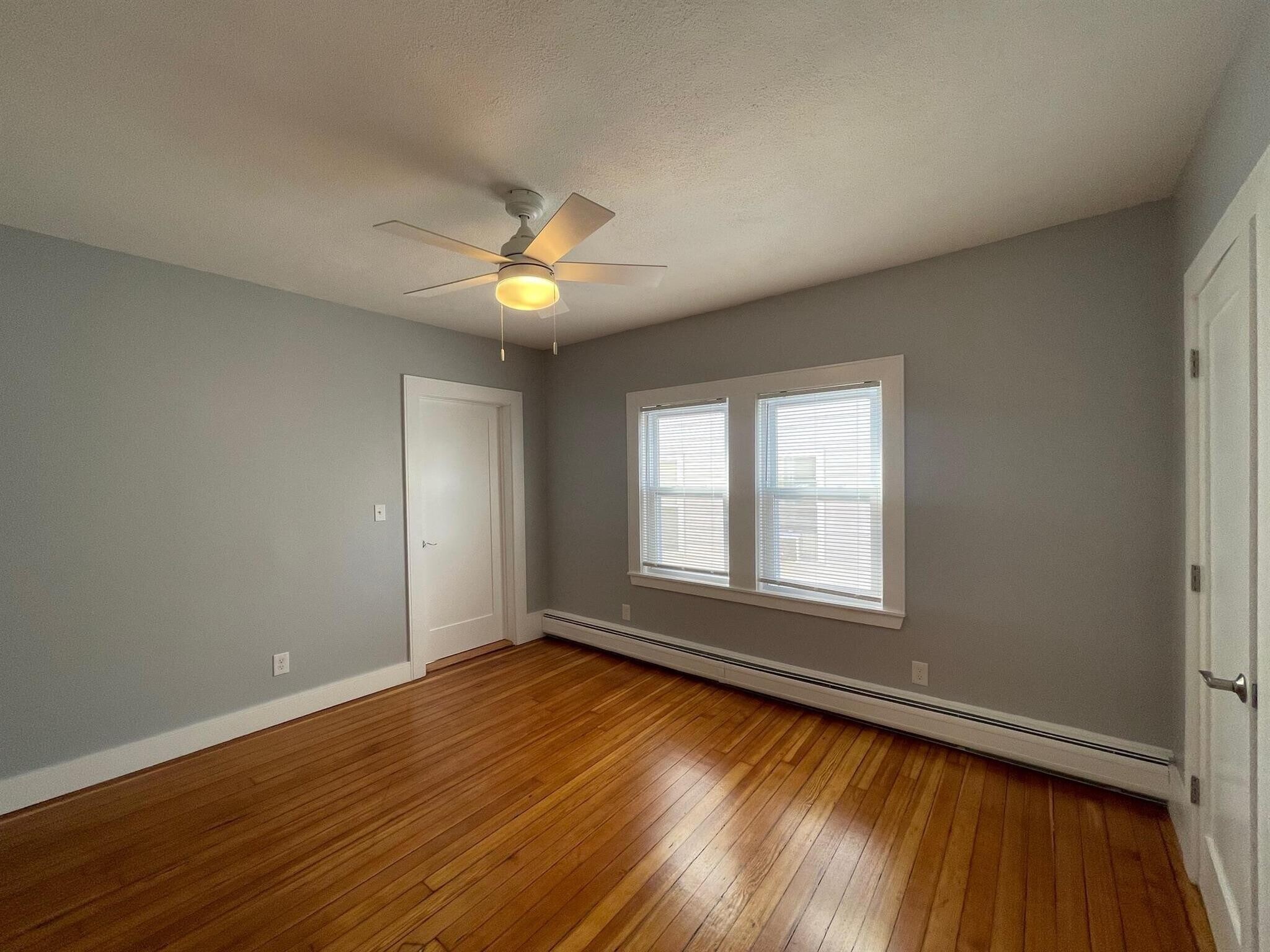 Building Photo - 356 Somerville Ave