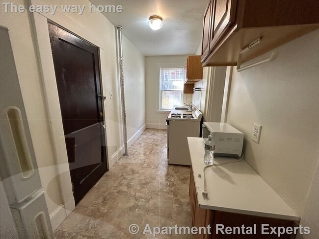 Building Photo - 157 Summer St