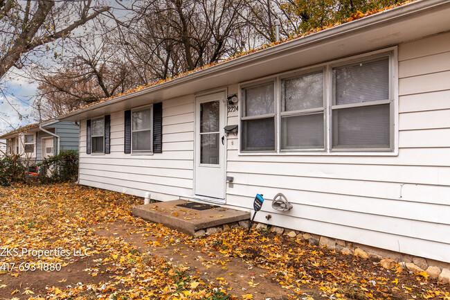 Building Photo - 2224 W Bodeb St