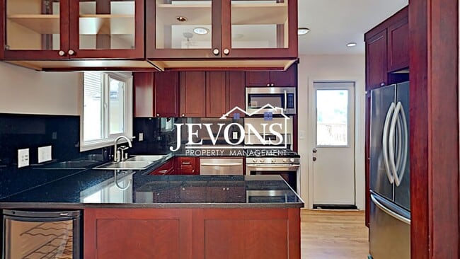 Building Photo - Beautiful two-story home in a walkable area near dining, shopping, entertainment and schools!