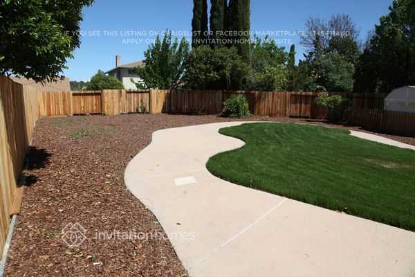 Building Photo - 2308 Wildwood Ct