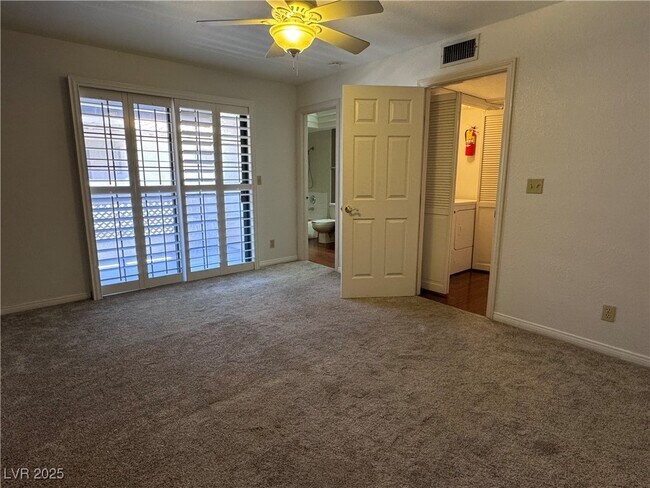 Building Photo - 1411 Santa Margarita St