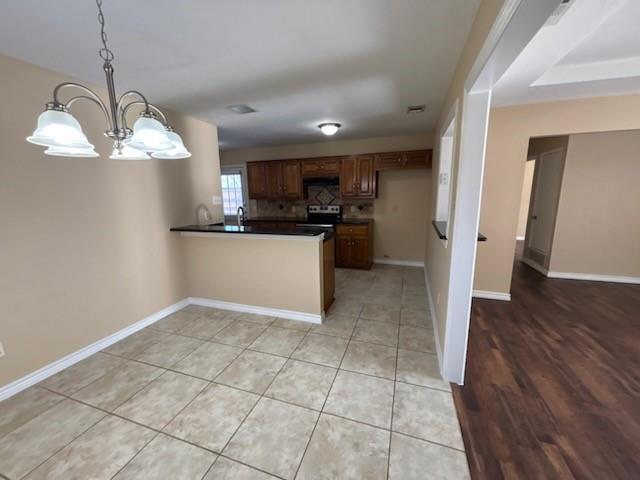 Building Photo - 626 W Stoneybrook Dr