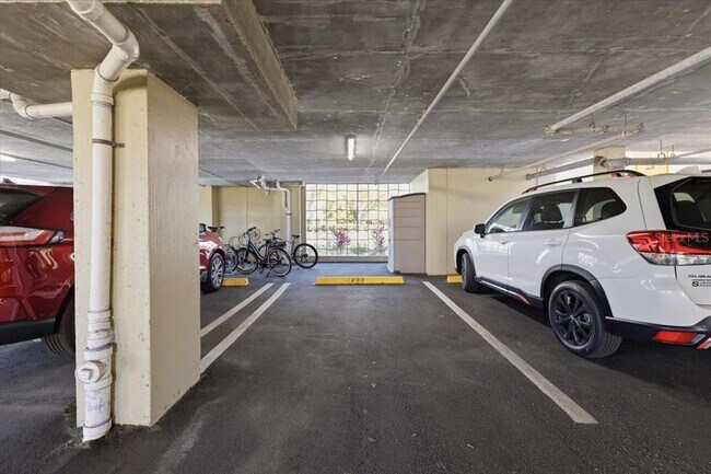 Building Photo - 10045 Links Ln