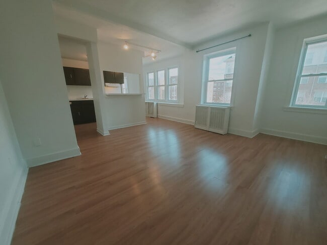 Building Photo - 22 Glenbrook Rd