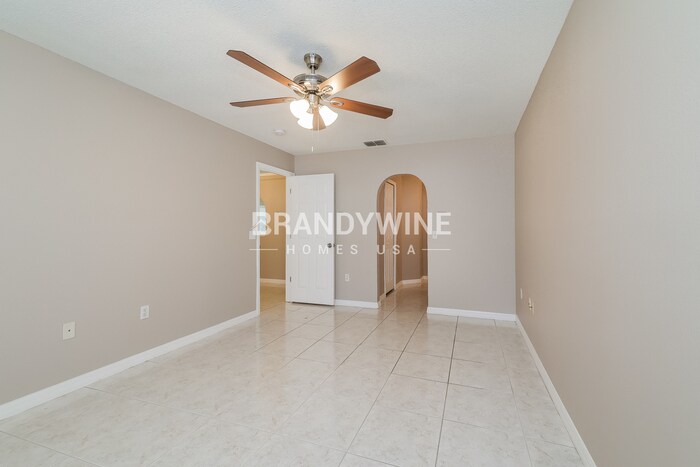 Building Photo - 16052 Dorchester Blvd