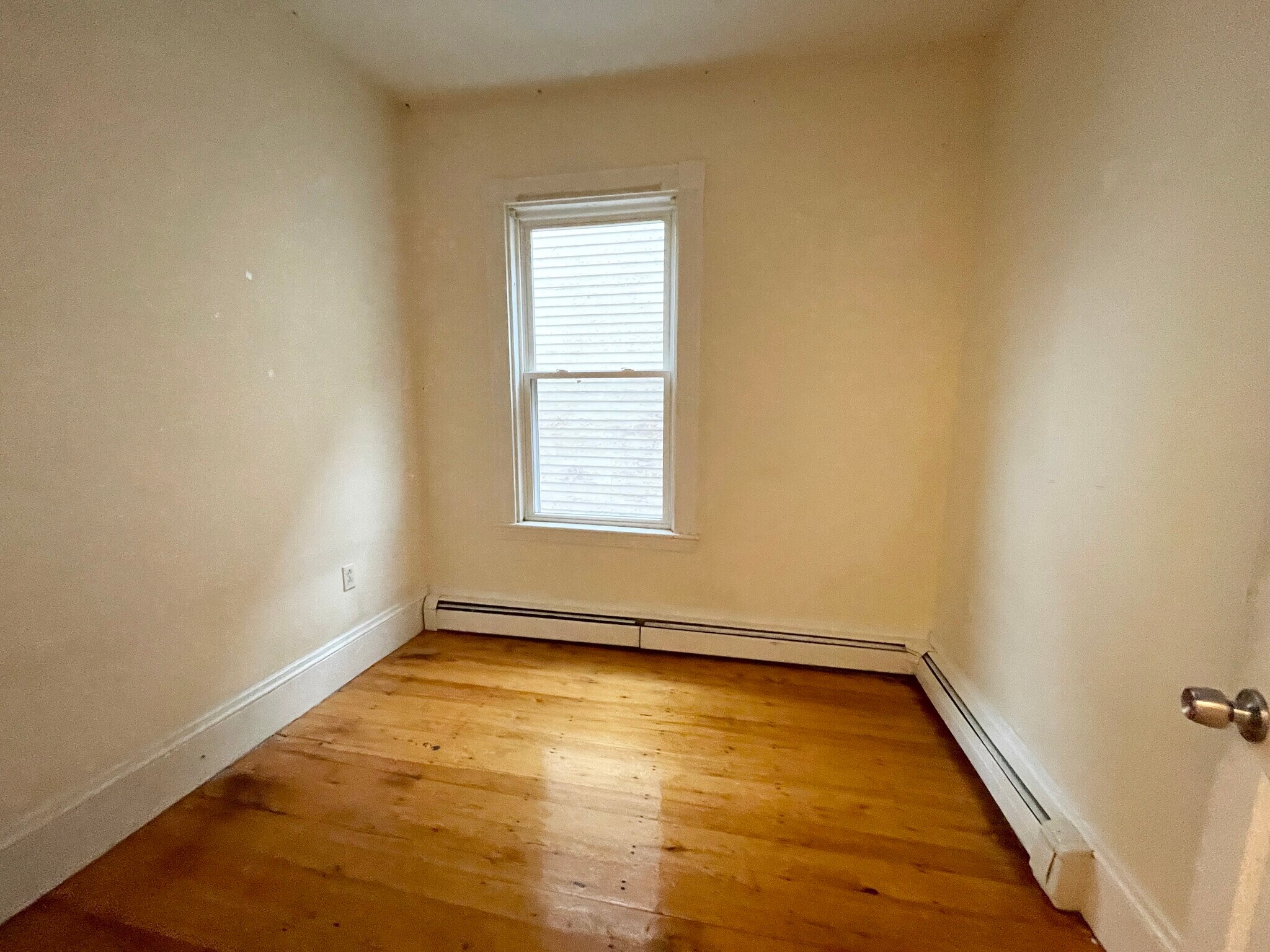 Building Photo - 72 Calumet St