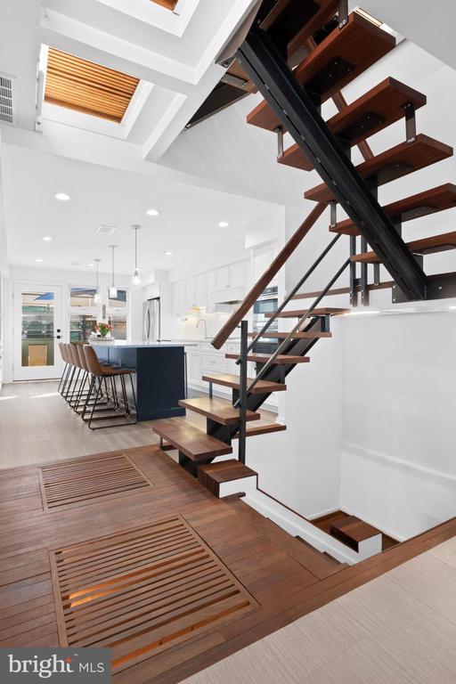 Building Photo - 1226 Gerritt St