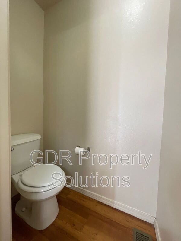 Building Photo - 716 Mesa Del Rio St NW