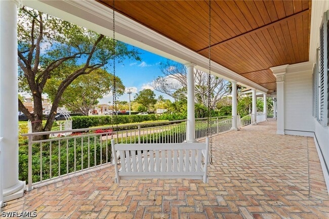 Building Photo - 2325 Lantern Ln