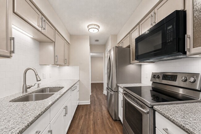 Building Photo - 1107 Country Pl Dr