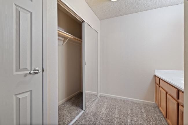 Building Photo - 3705 Lisa Ct