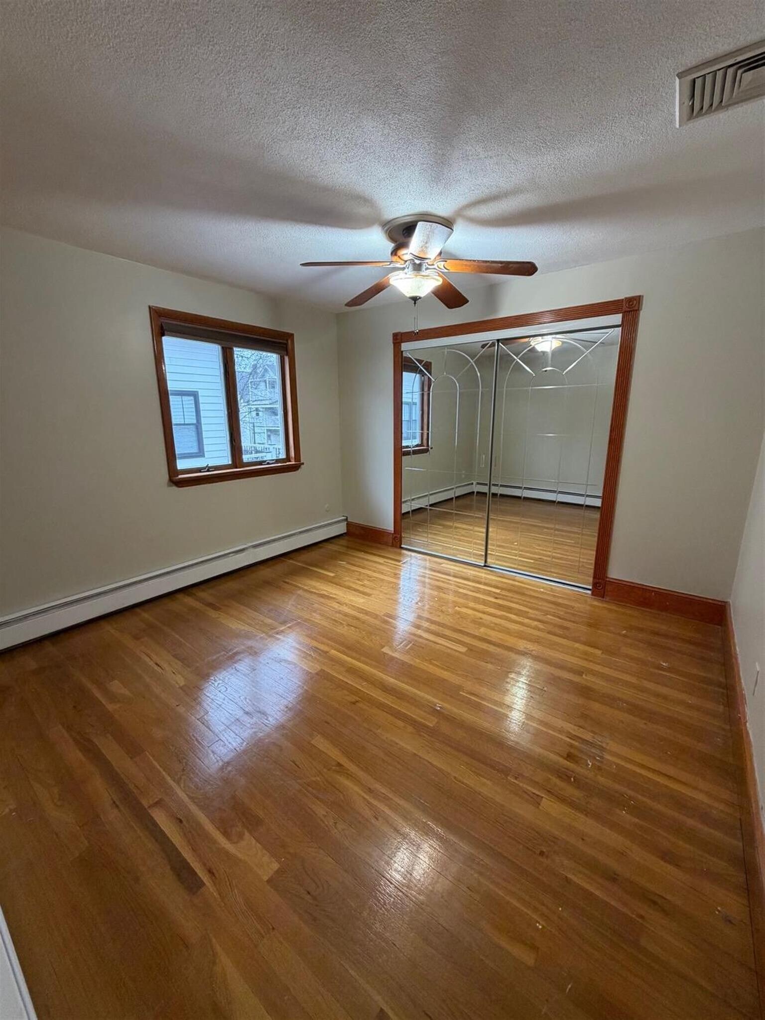 Building Photo - 33 Lafayette St