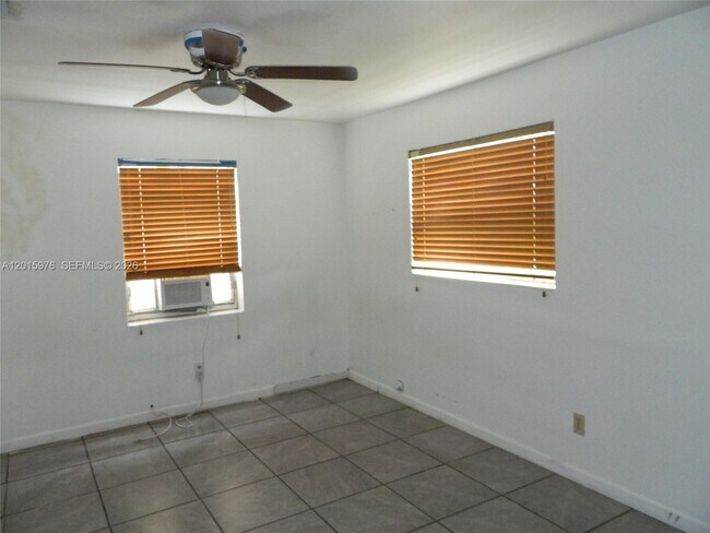 Building Photo - 1340 SW 34th Ave