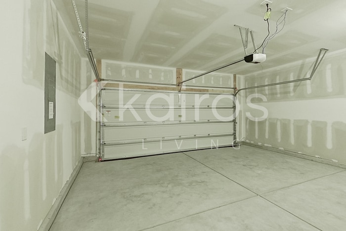 Building Photo - 628 Muster Fld Ct