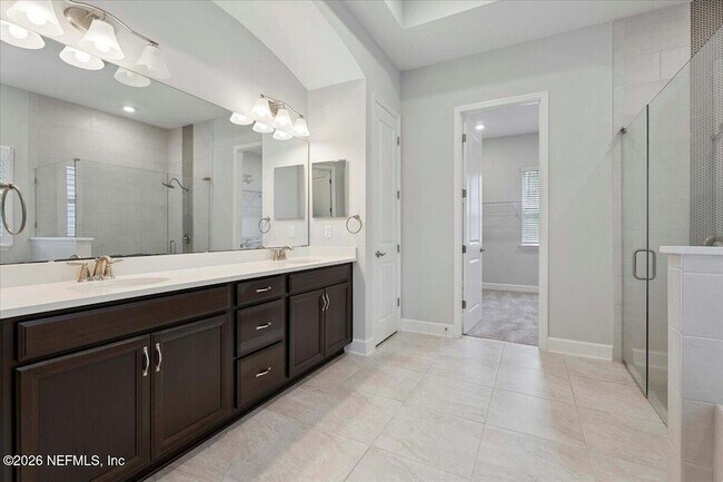 Building Photo - 52 Clarendon Rd