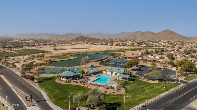 Building Photo - San Tan Valley Home in the Popular Johnson Ranch!