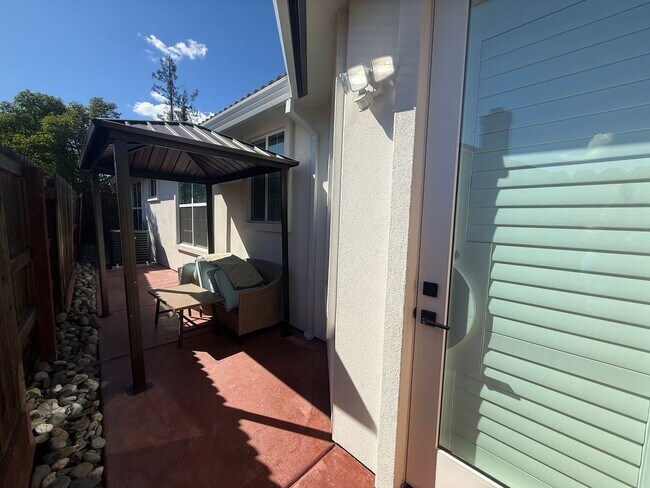 Building Photo - New Build in Established Neighborhood