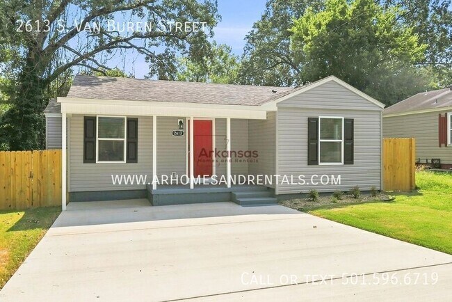 Building Photo - 2613 S Van Buren St
