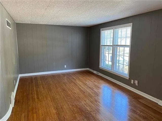 Building Photo - 6400 Walrond Ave