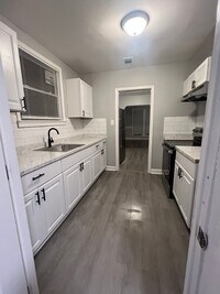 Building Photo - 3533 Gaylord Pl