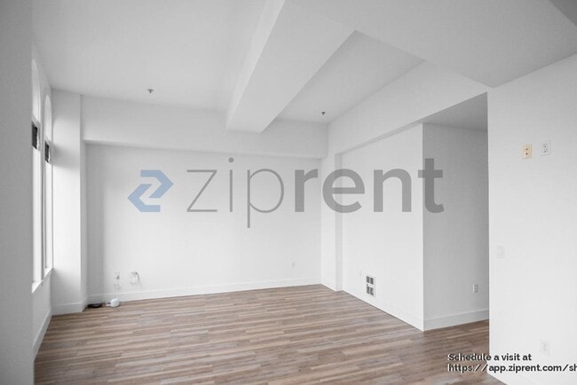 Building Photo - 1755 Broadway