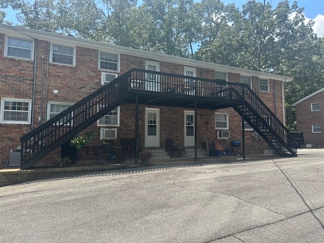 Building Photo - 107 Canary Dr