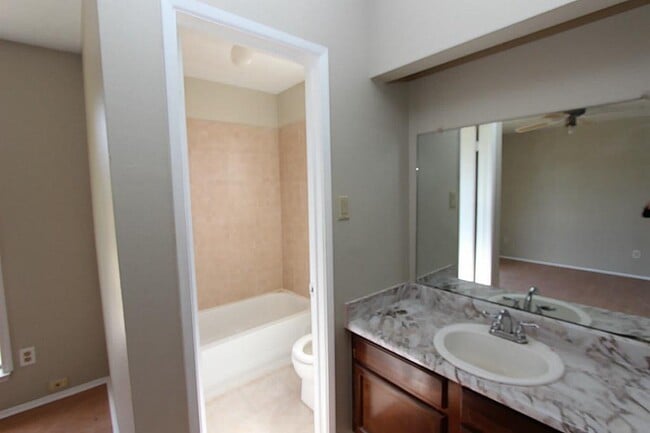 Building Photo - 4904 Ripple Creek Dr