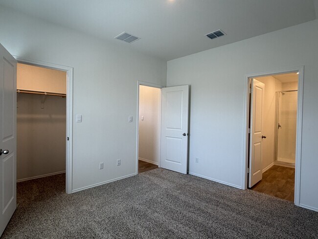 Building Photo - 312 Nizao Ln