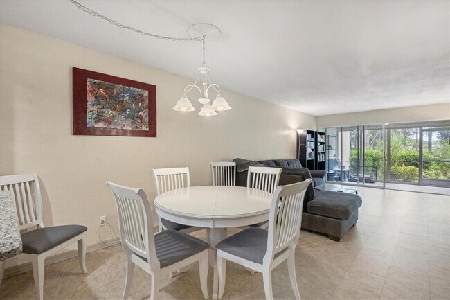 Building Photo - 4483 Longmeadow