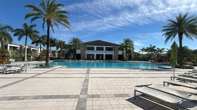 Building Photo - 4636 NW 84th Ave