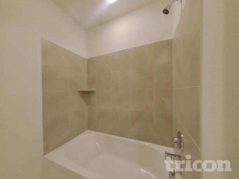 Building Photo - 11826 Hermosa Ln