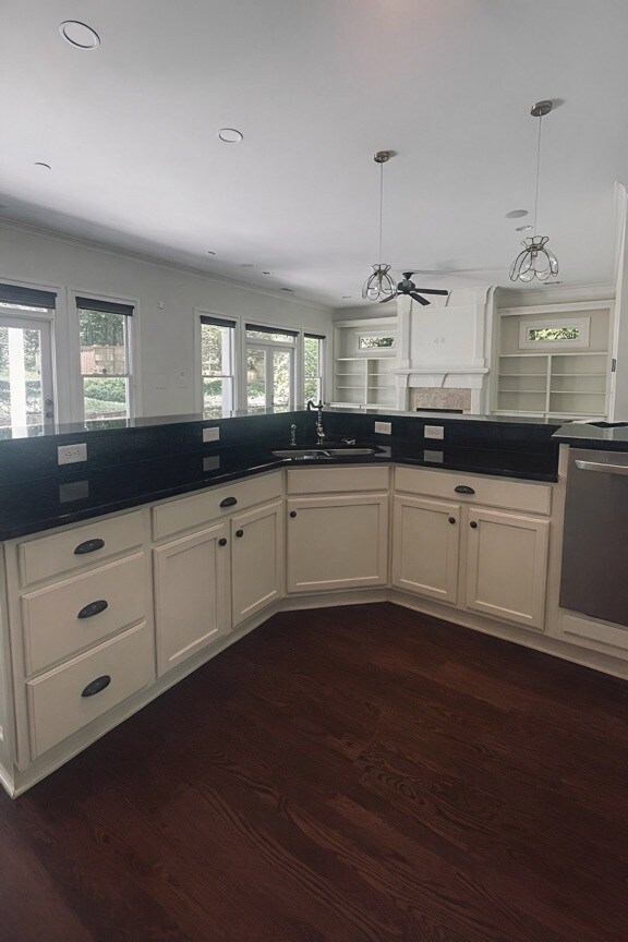 Building Photo - 245 Harben Pl