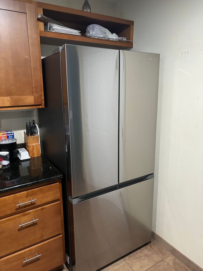 Building Photo - Breakers E-44 – Furnished 2BR with Lanai, ...