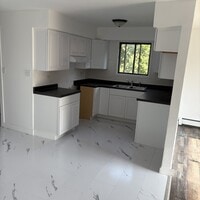 Building Photo - 10601 Major Ave