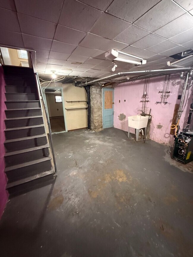 Building Photo - Super Convenient 3 bedroom in Olney