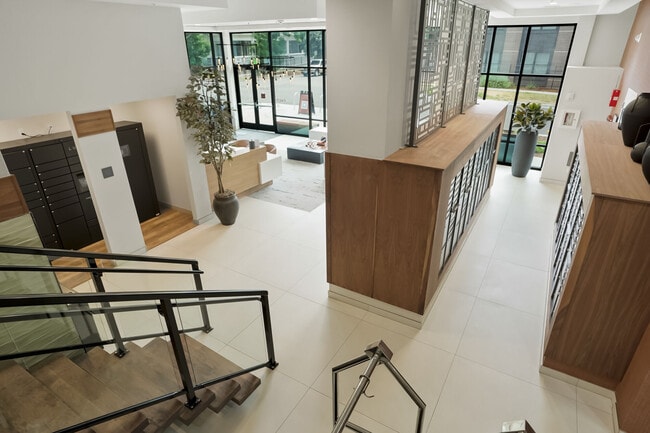 Building Photo - Ridian