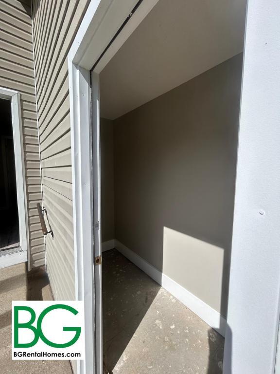 Building Photo - 120 Bon Aire Ave