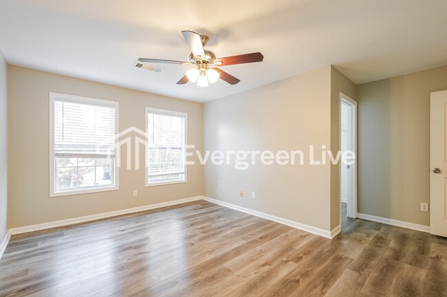 Building Photo - 6499 Snow Bird Ln