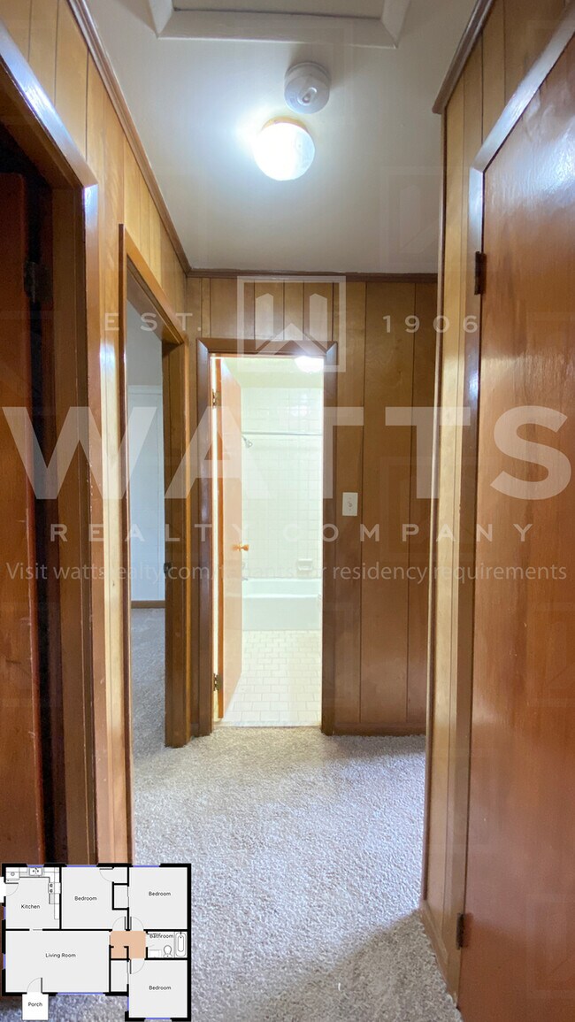 Building Photo - 3 Bedroom Duplex Apartment in Columbiana, AL